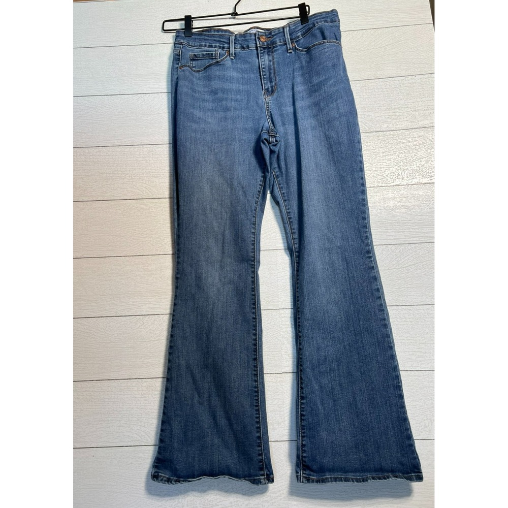 Denizen From Levis Womens 10M Mid-Rise Bootcut Blue Jeans Fits 30x30